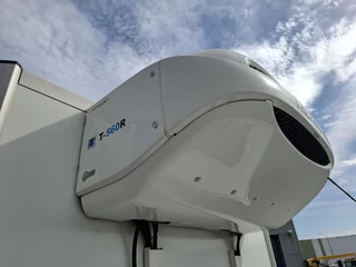 Mercedes-Benz Atego 2020 - 1523 / THERMOKING T560R / 201691 KM / LAMBERET ISOLATED COOLBOX 7MTR / PLATFORM 1500KG / TUV:06-11-2026 / TOP CONDITION / AUTOMATIC / EURO-6 / 2020 obrazek 33