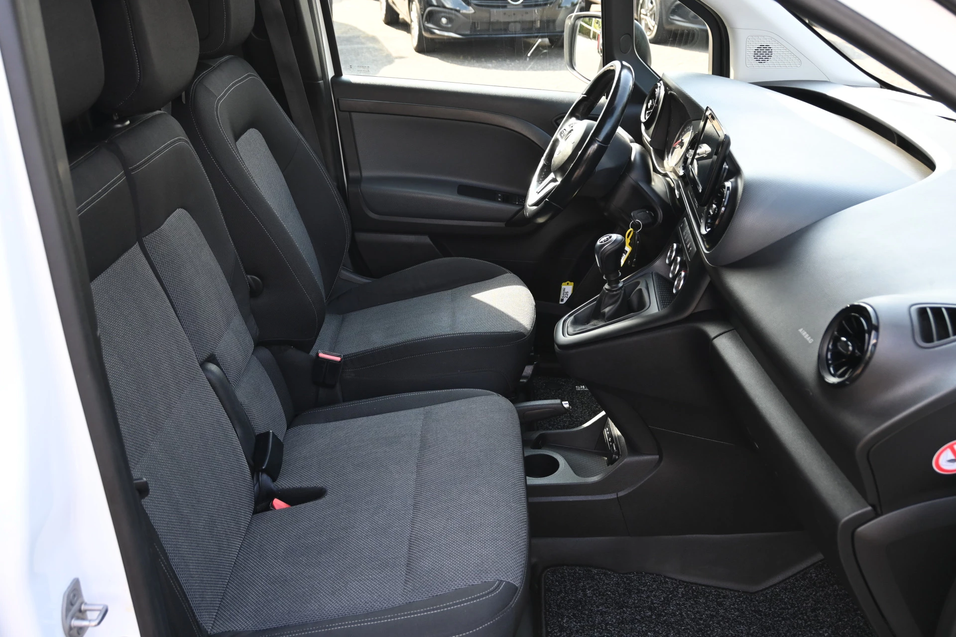 Mercedes-Benz Citan 2022 - 110 CDI L1 Pro obrázek 8