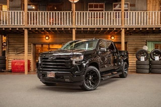 Chevrolet Silverado 2024 - High Country 6.2 V8 image 3