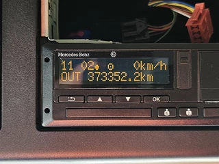 Mercedes-Benz Actros 2023 - 2553 image 9