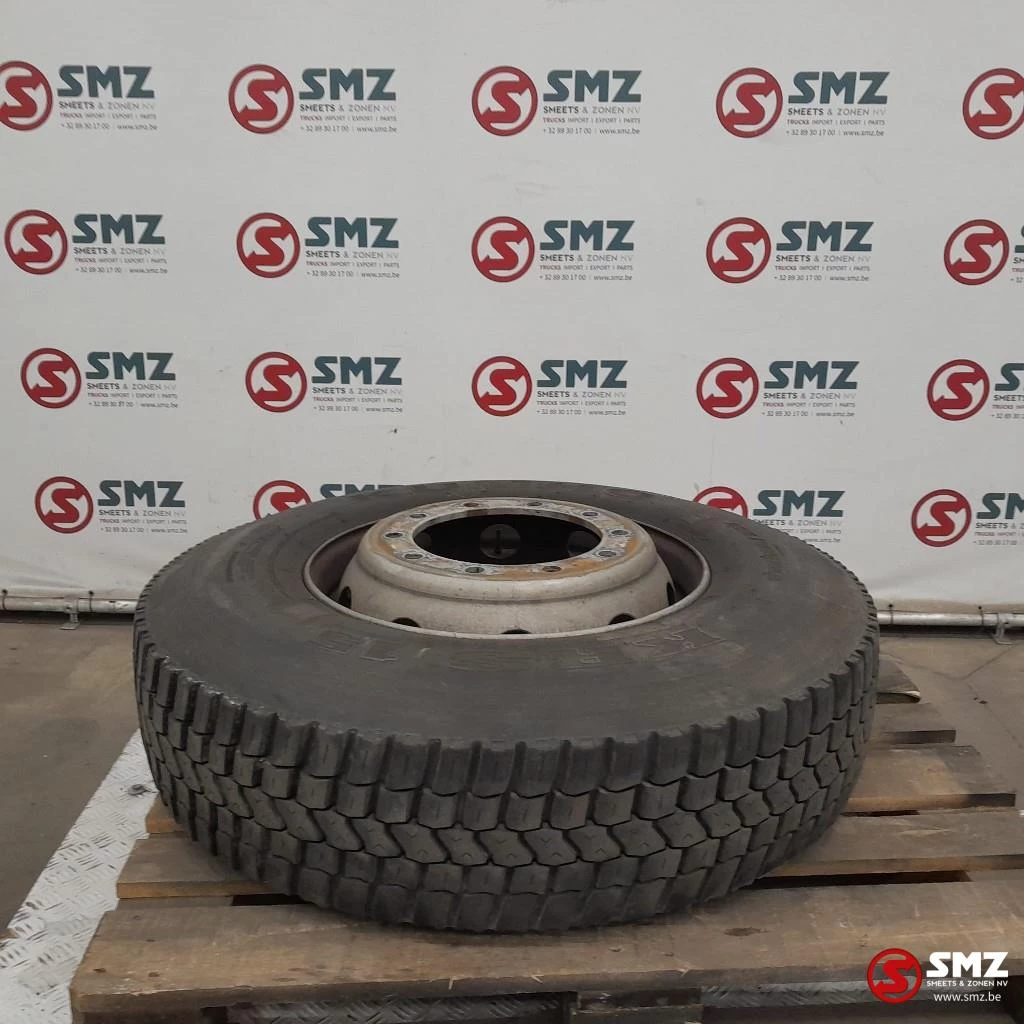 Kumho 2008 - Occ vrachtwagenband 295/80R22.5 152/148M Kumho afbeelding 1