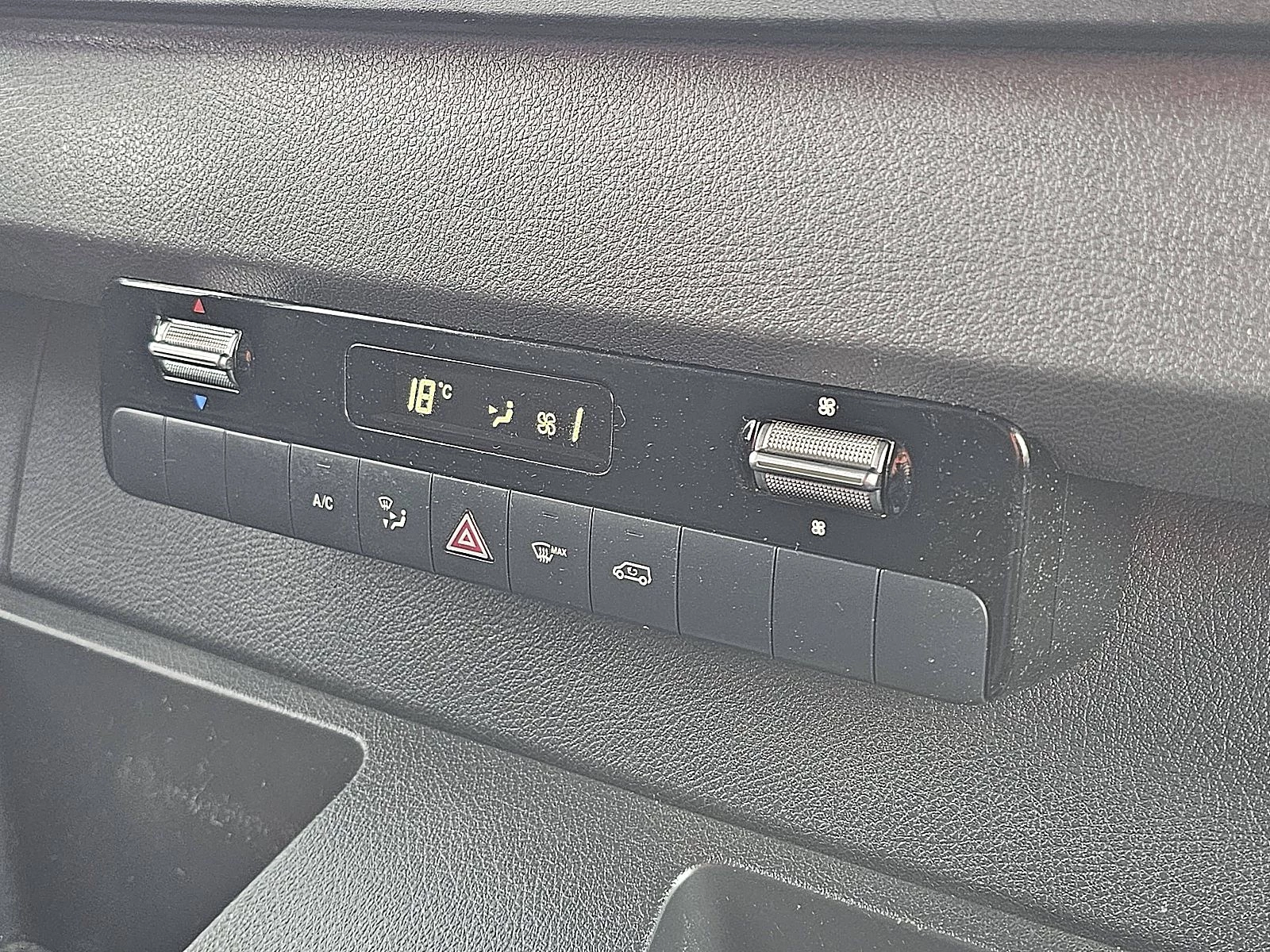 Mercedes-Benz Sprinter 2022 - 311 image 11