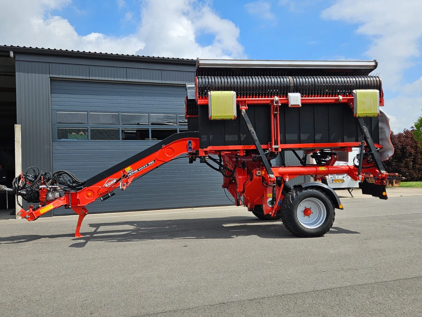 Kuhn 2020 - MERGE MAXX 950 Bandenhark afbeelding 8