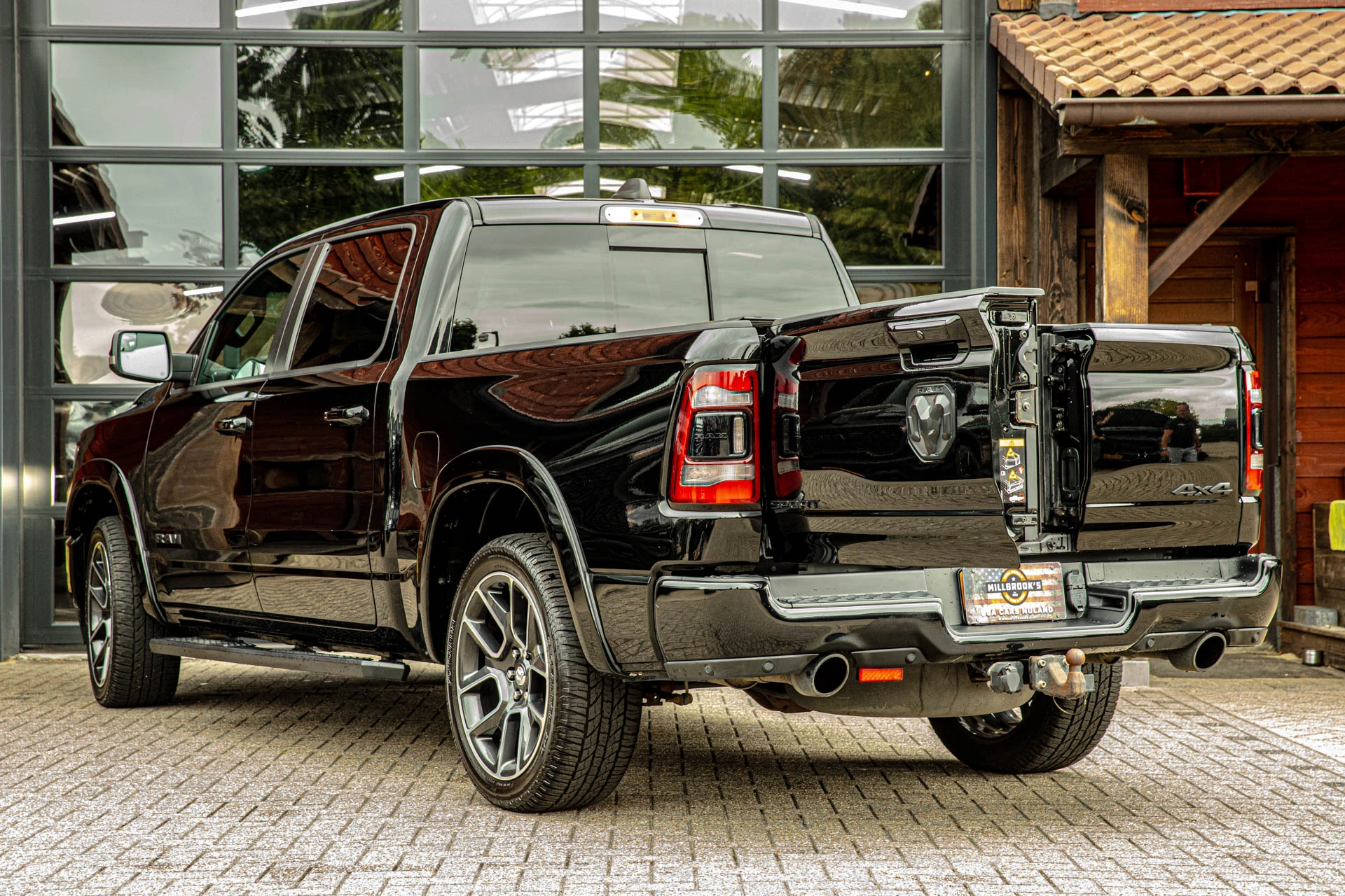 Dodge Ram 1500 2020 - Dodge ram 1500 Sport Night afbeelding 9