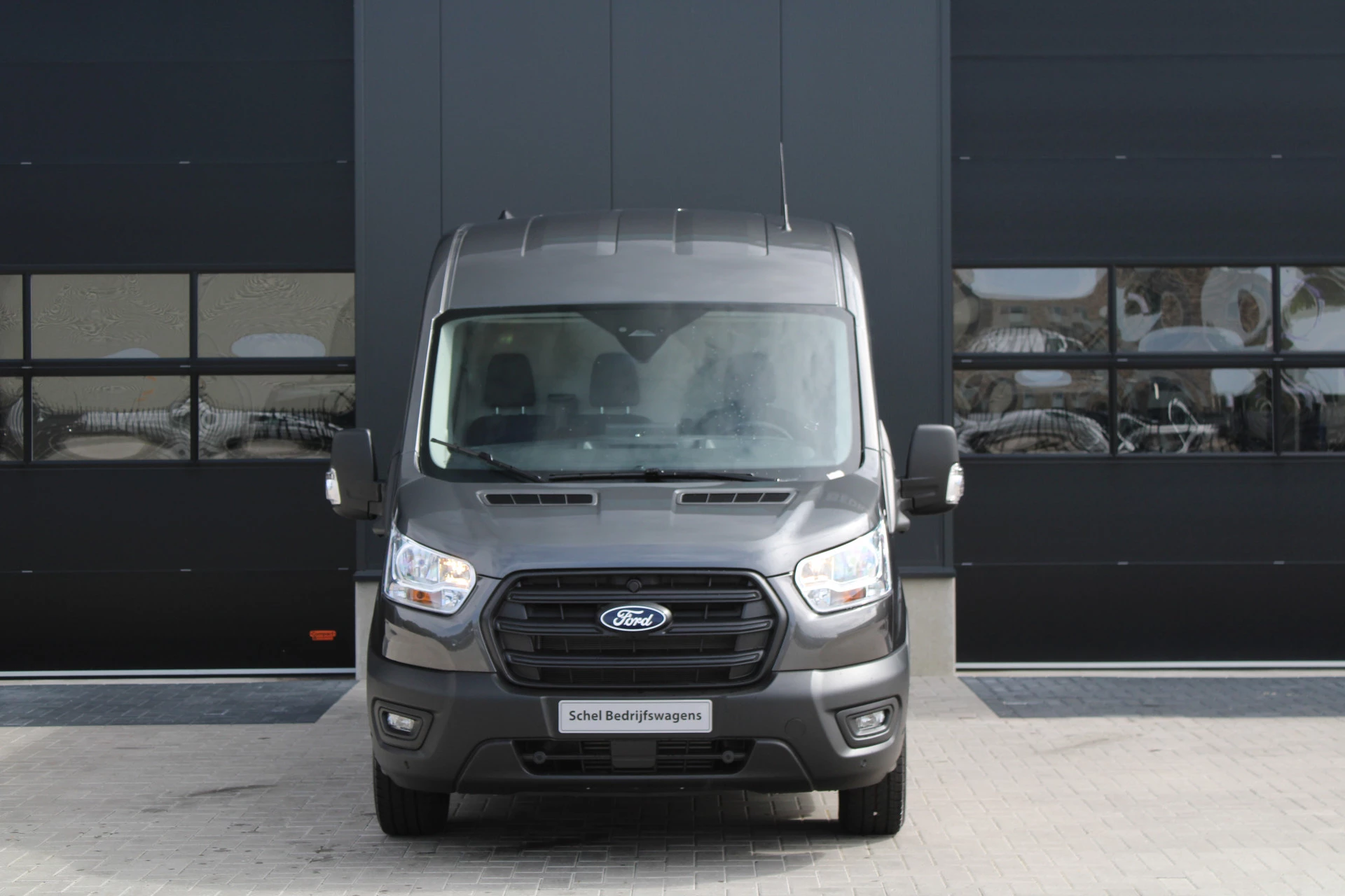 Ford Transit 2024 - 350 2.0 TDCI L2H2 Trend 165pk - Facelift - Adaptive Cruise - Navigatie - Blind Spot - 360 Camera - Stoel - Stuurverwarming - Rijklaar obrázek 2