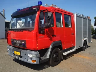 MAN LE 2002 - 220C GODIVA POMP 2000 LITER TANK,MANUAL GEARBOX bild 1
