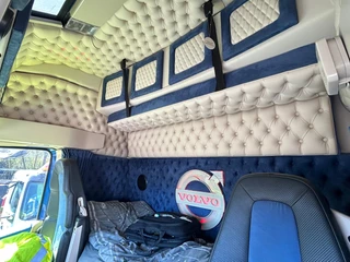 Volvo FH 2019 - 13.500 Globetrotter 6x2 - Full air - Custom interior obrazek 9