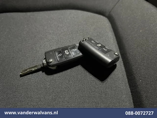 Volkswagen Crafter 2020 - 2.0 TDI 141pk L3H3 (L2H2) Euro6 Airco | Massagestoel | Camera | Apple Carplay | Cruisecontrol obrazek 19