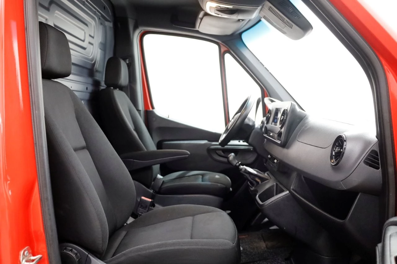 Mercedes-Benz Sprinter 2019 - 314 CDI 143pk E6 RWD L2H1 Navi/Camera/Inrichting/Trekhaak 3500kg 11-2019 Bild 3