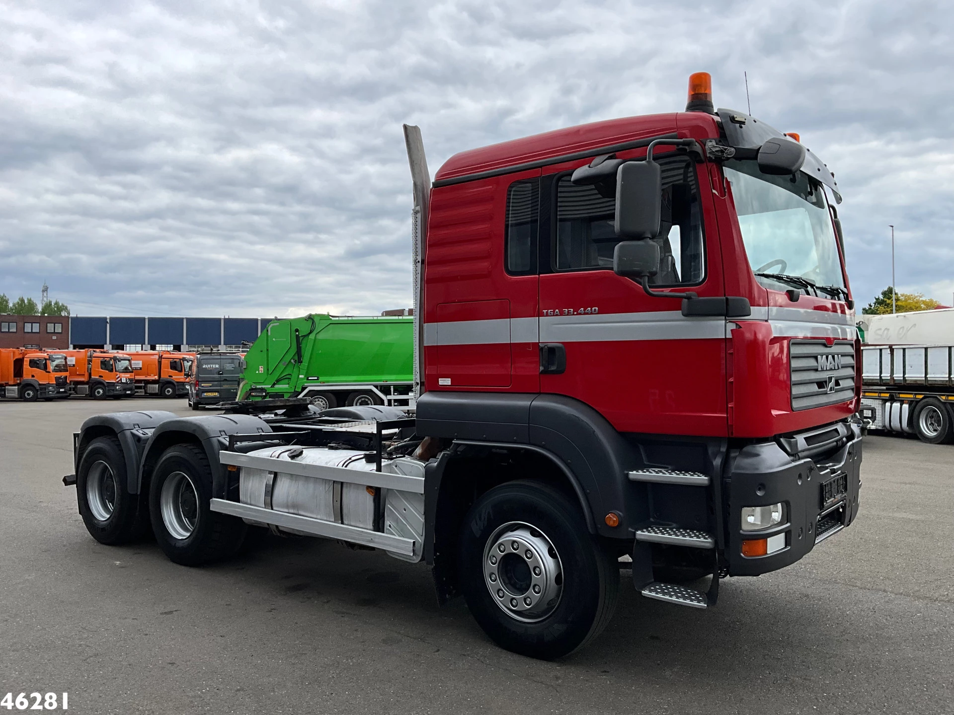 MAN TGA 2007 - 33.440 6x4 Manual Full steel Kipper 12m³ Just 205.947 km! image 11