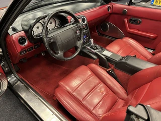 Mazda MX-5 1993 - NA Roadster 1.6i Miata Black-Red Edition CDN Postert Edition Collectors Item !! afbeelding 2 miniatuur