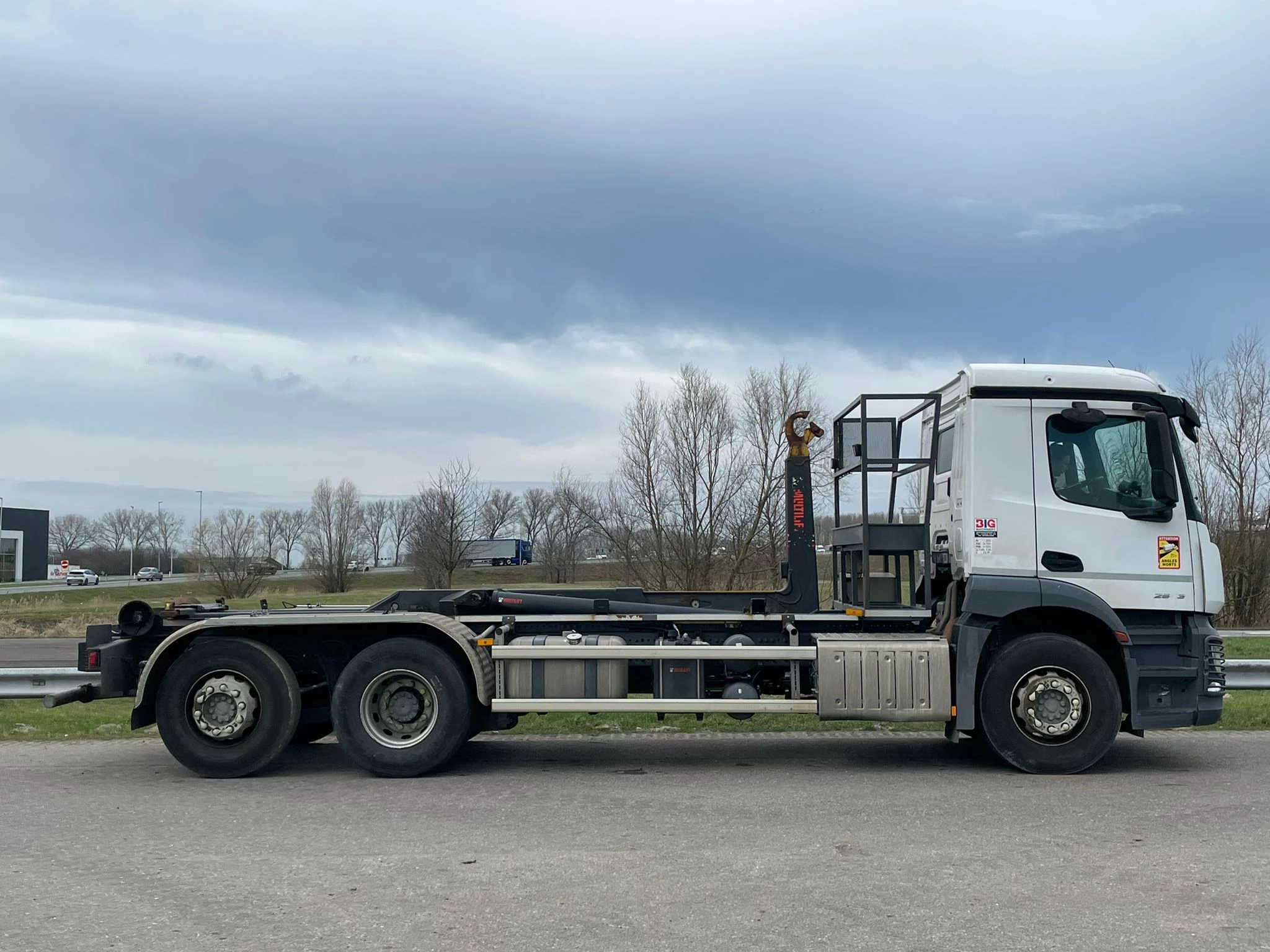 Mercedes-Benz Antos 2543 6x2 2017 imagen 6