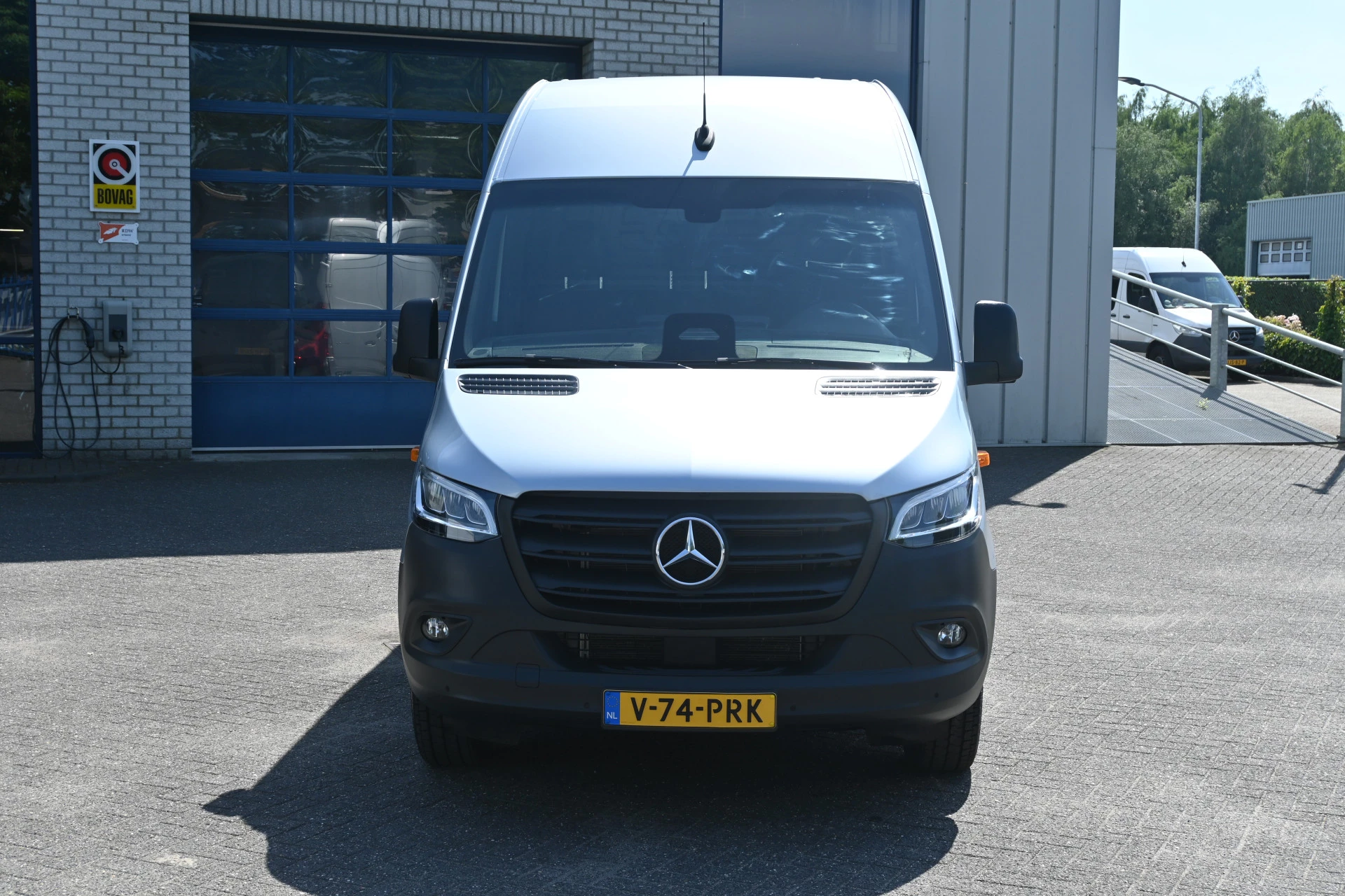 Mercedes-Benz Sprinter 2024 - 317 CDI L2H2 Pro HD Bild 2