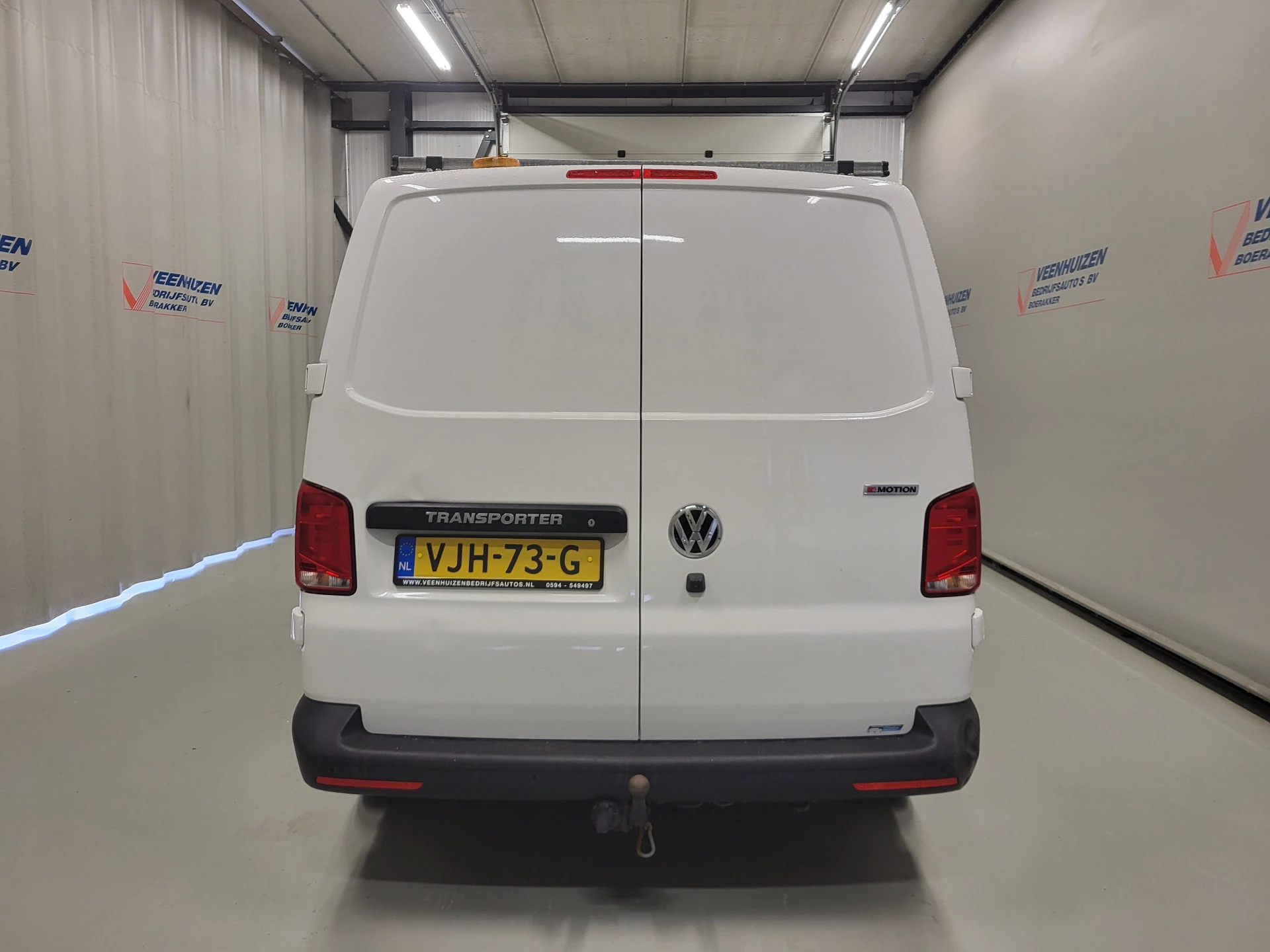Volkswagen Transporter 2021 - 2.0TDI 150pk L2/H1 4Motion Euro 6! image 17