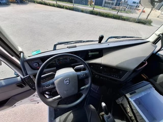 Volvo FH 2020 - FH4-460 / 6X2 / 616148 KM / LIFT AXLE / LWDS / FRIDGE / AUTOMATIC / EURO-6D / 2020 obrazek 12