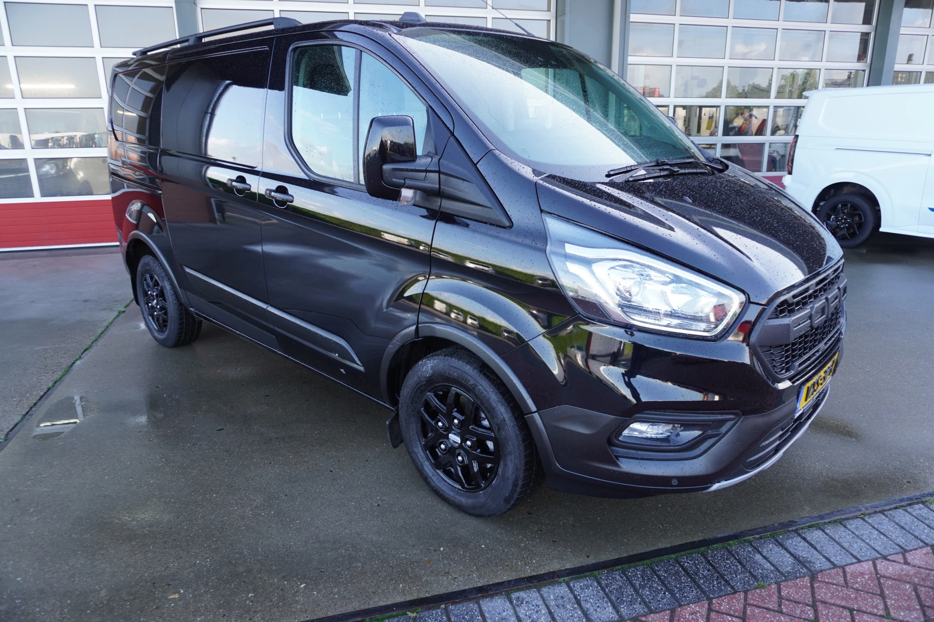 Ford Transit Custom 2022 - 300 2.0 TDCI 130pk L1H1 Trail afbeelding 1