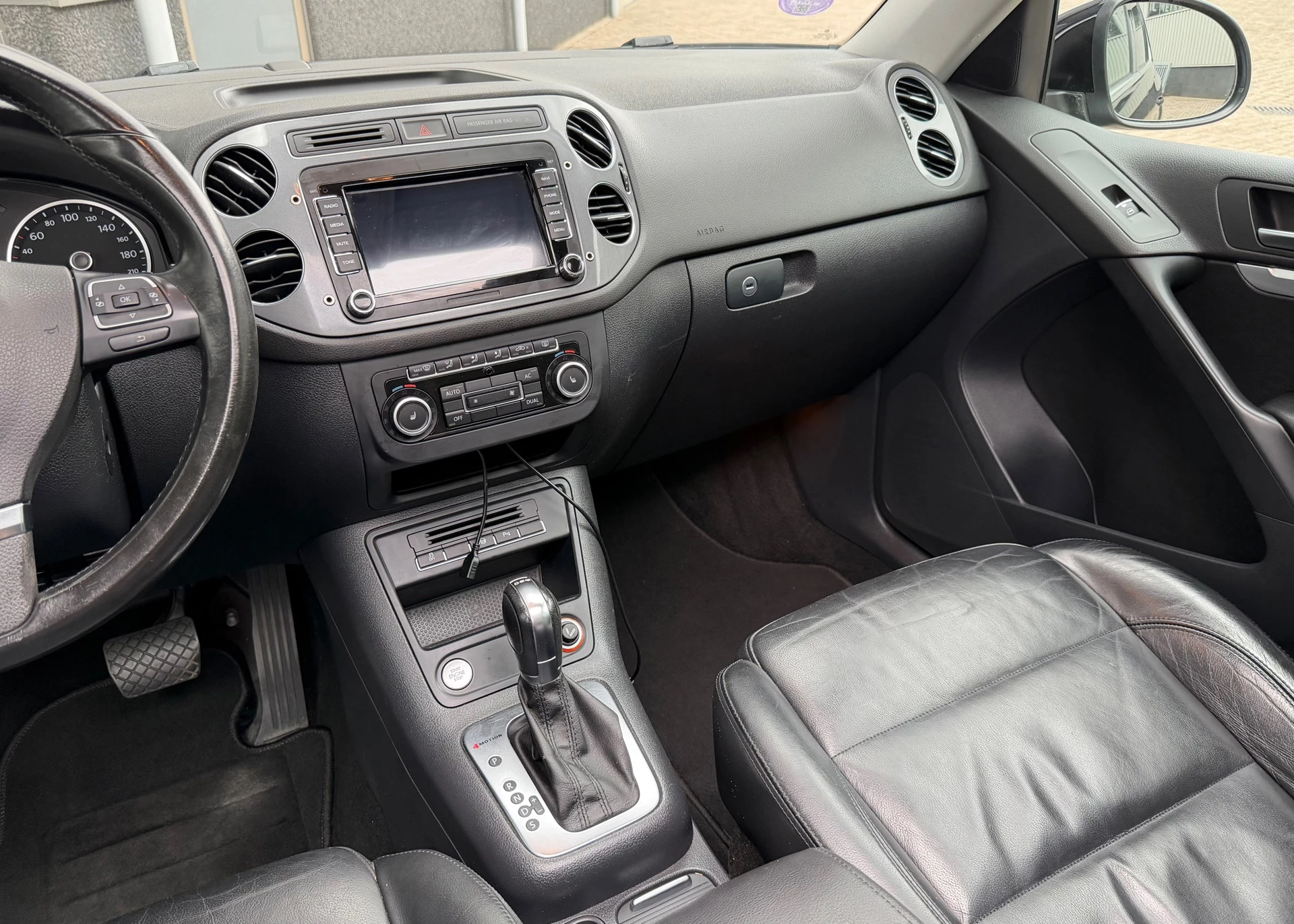 Volkswagen Tiguan 2011 - 2.0 TSI Sport&Style 4Motion bj.2011 Autom|Pano|Trekh|Navi. afbeelding 19