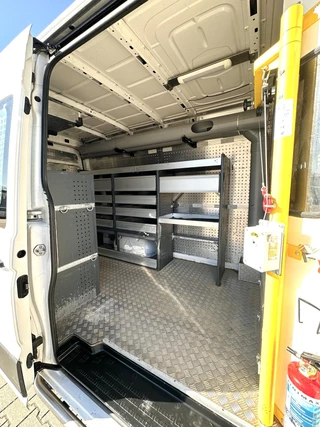 Volkswagen Crafter 2019 - 35 2.0 TDI L2H2 Highline Navi|Trekhaak|Cruise image 5