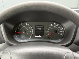 Opel Movano 2021 - 2.3 Turbo 150 PK / L2H2 / 1e EIG. / TREKHAAK / 3-ZITS / AIRCO / CRUISE / INRICHTING / LED / 2500 KG AHG zdjecie 12
