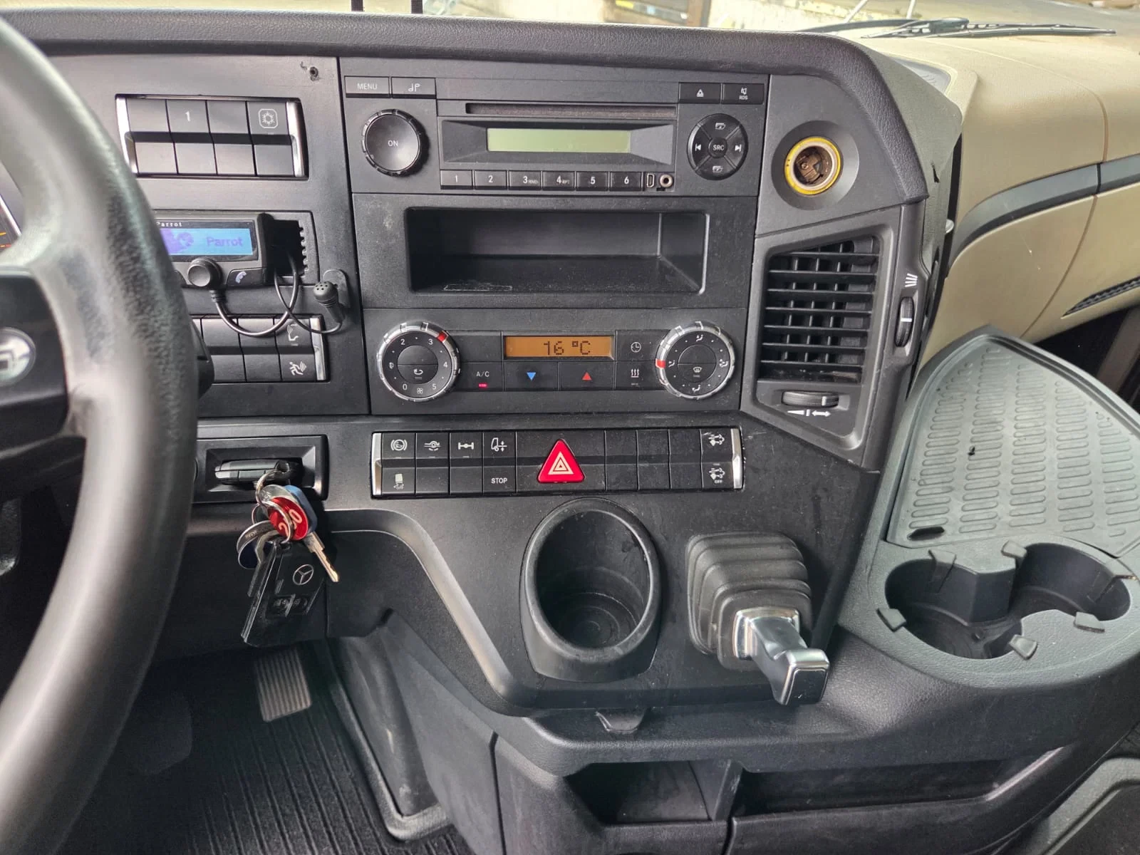 Mercedes-Benz Actros 2015 - 1942 APK 04-2027 obrázek 8