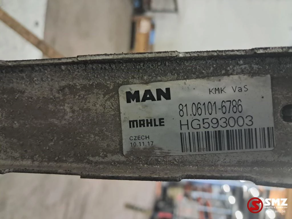 MAN 2018 - Occ radiator D2066 MAN obrázek 3