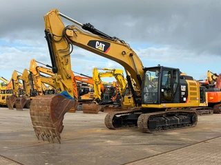 Caterpillar 323FLN 2017 изображение 2 миниатюра