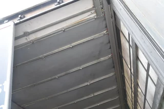 Schwarzmüller N/A 2019 - S1 - SLIDING CURTAINS/ROOF - COIL - BPW AXLES - DISC BRAKES - GOOD CONDITION - imagen 4