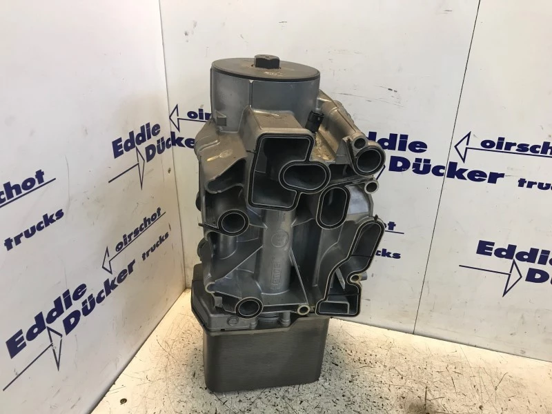 DAF 2022 - 2296261 OLIEMODULE (ALS NIEUW) immagine 2
