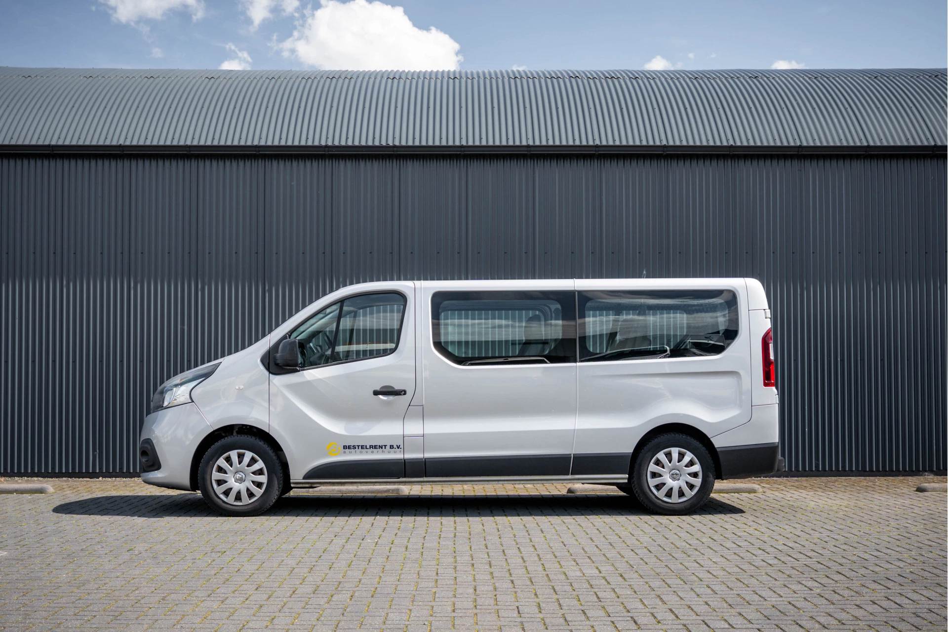 Renault Trafic 2018 - Passenger **1.6dCi 9-Pers L2H1 | Incl. BPM, BTW vrij | R-Link | Navi | Airco | Cruise | PDC | MF Stuur | Start / Stop** zdjęcie 5