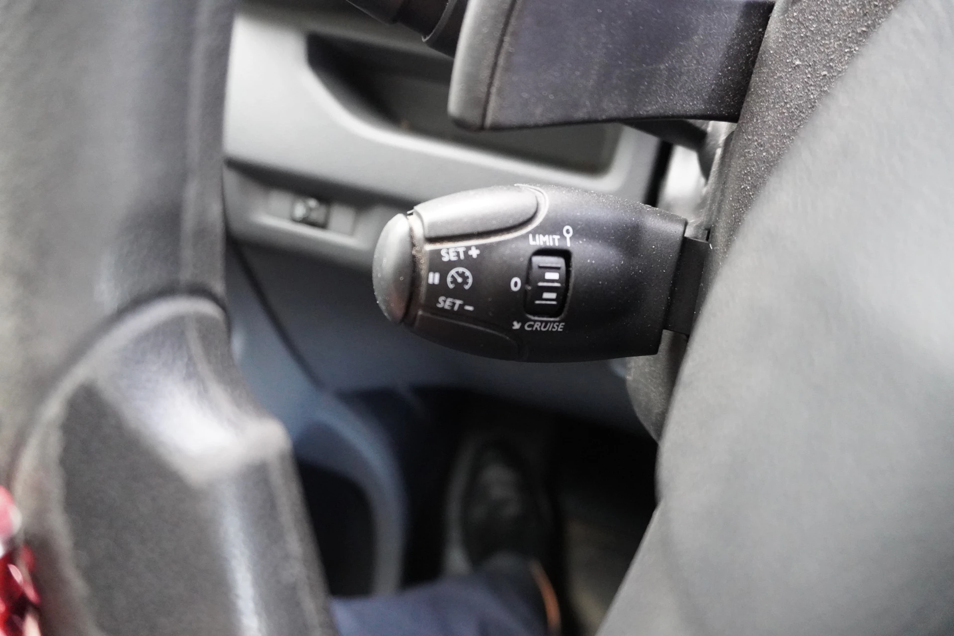 Peugeot Expert 2018 - 227S 2.0 BlueHDI 180 Premium Pack Automaat zdjęcie 21