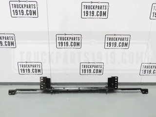 Mercedes-Benz N/A - Body & Chassis Parts Treeplank bumper MB MP4 image 1