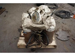 Hyva Hydraulic power pack | with 6 cilinders| 200 Bar |  lifting cap. 80 tons|used for lifting bridge for heavy trucks.. 2024 - N/A immagine 13