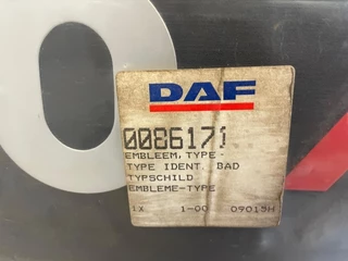 DAF N/A - 0086711 EMBLEEM (ALS NIEUW) obrazek 2