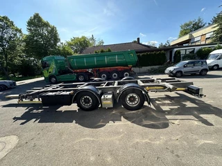 H&W 4 x Tandem Lafette MEGA verzinkt Mitnahmestapl. 7. 2016 - 3 x Tandem Lafette MEGA verzinkt Mitnahmestapl. 7.82 m imagen 1