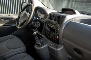 Peugeot Expert 2015 - 2.0 HDi 128PK L1H1 | Cruise | Airco | 3-Zits | Trekhaak afbeelding 2 miniatuur