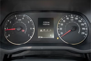 Renault Trafic 2023 - 2.0 dCi 130 L2H1 | 3-Zits | LED | Cruise | Airco image 15