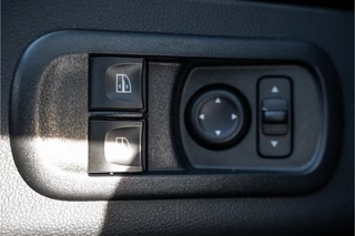 Renault Master 2023 - **2.3dCi | Bakwagen met Laadklep | LED | Carplay | Camera | Cruise** image 24