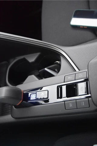 Toyota C-HR 2025 - 2.0 Plug-in Hybrid 220 Dynamic afbeelding 19