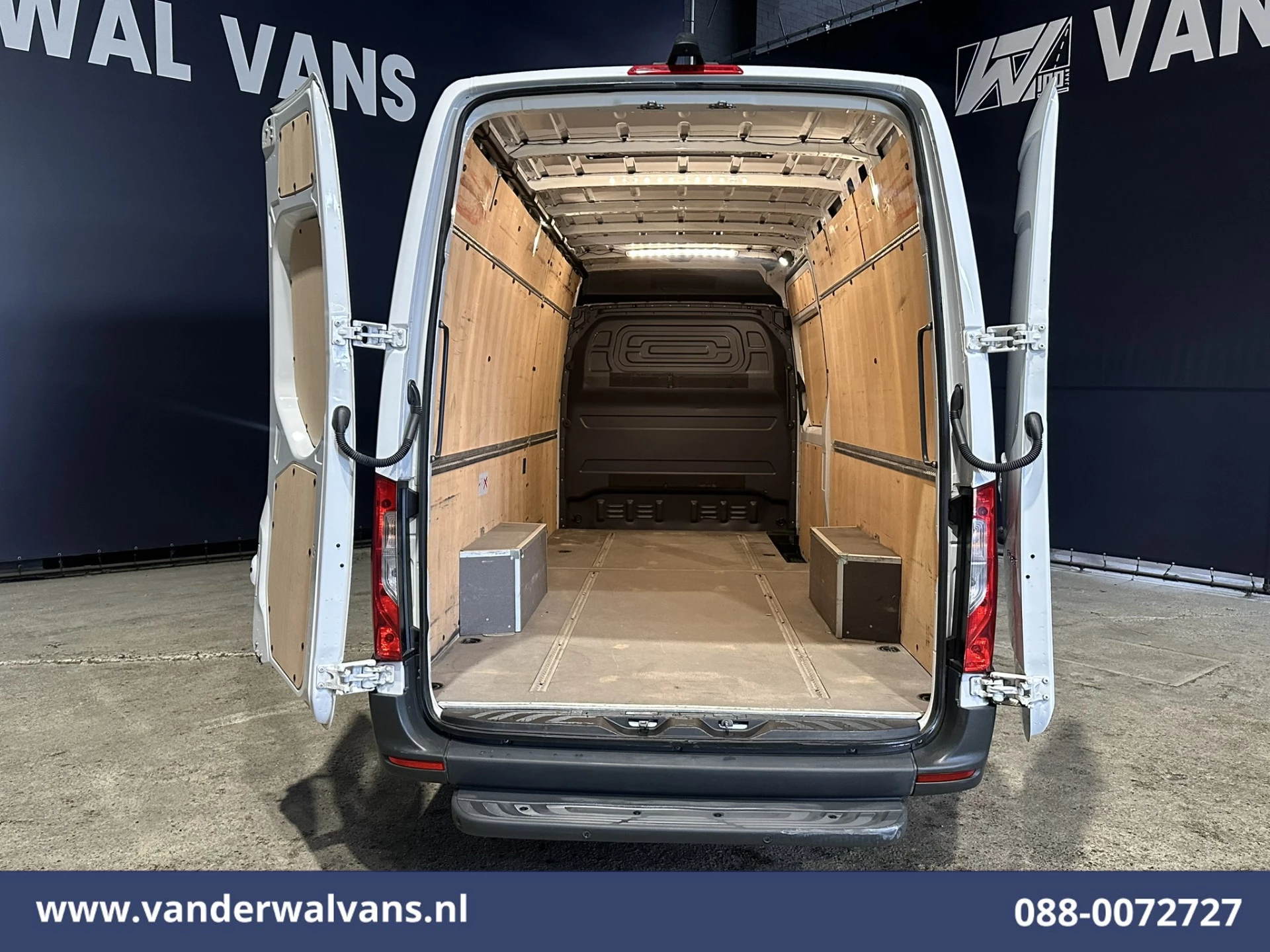 Mercedes-Benz Sprinter 2022 - 317 CDI 170pk L3H2 Euro6 Airco | 360 graden Camera | Navigatie | Apple Carplay | Cruisecontrol obrázek 13
