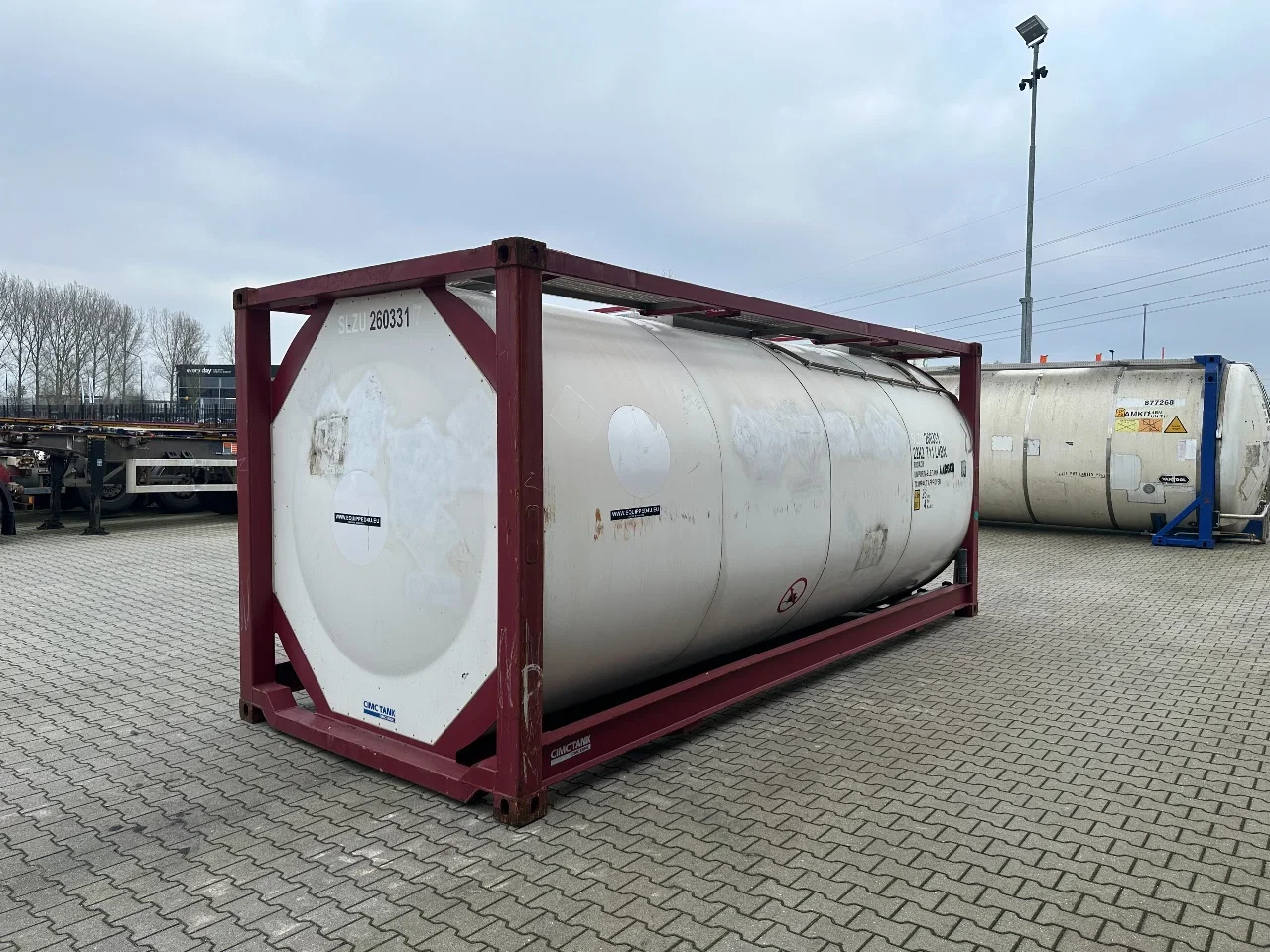 CIMC 2017 - FOOD 20FT ISO / 25.910L-1-COMP. / L4BN / UN Portable / T11 / 5Y - + CSC test: 09-2027 afbeelding 4