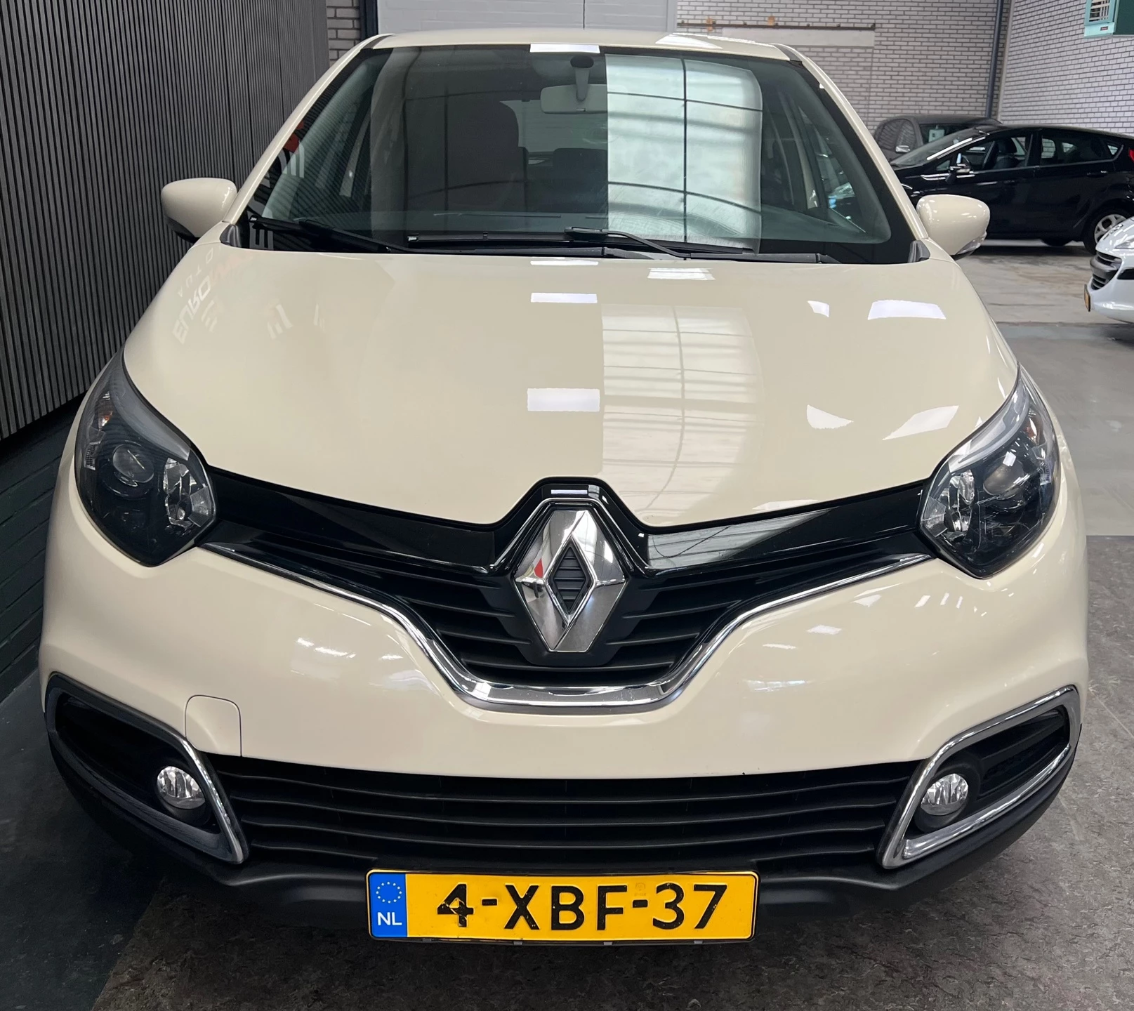 Renault Captur 2014 - 0.9 TCe Expression 2e Eigenaar - NAP - Navi - Cruise - Airco imagem 5