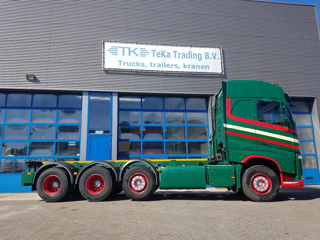 Volvo FH 2015 - 500 8x2 Euro 6 Netherlands truck image 6