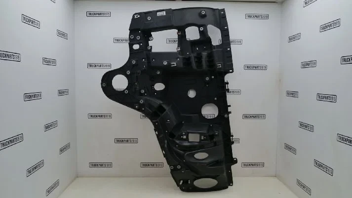 Mercedes-Benz - Body & Chassis Parts Koplamp drager Li. MB MP4 afbeelding 1