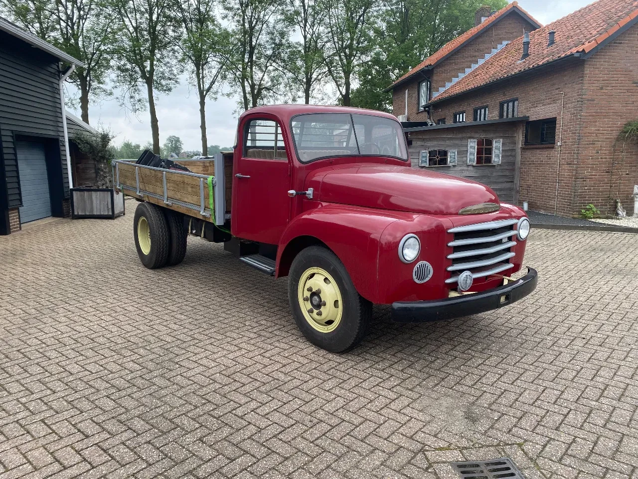 1953 - | L370 | 1953 | PERFECT CONDITION !!! | 6 CILINDER BENZINE ENGINE | obrázek 3
