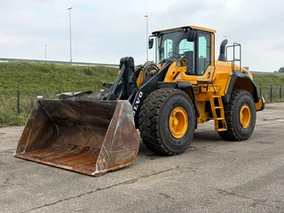Volvo L150G 2011 image 2 thumbnail