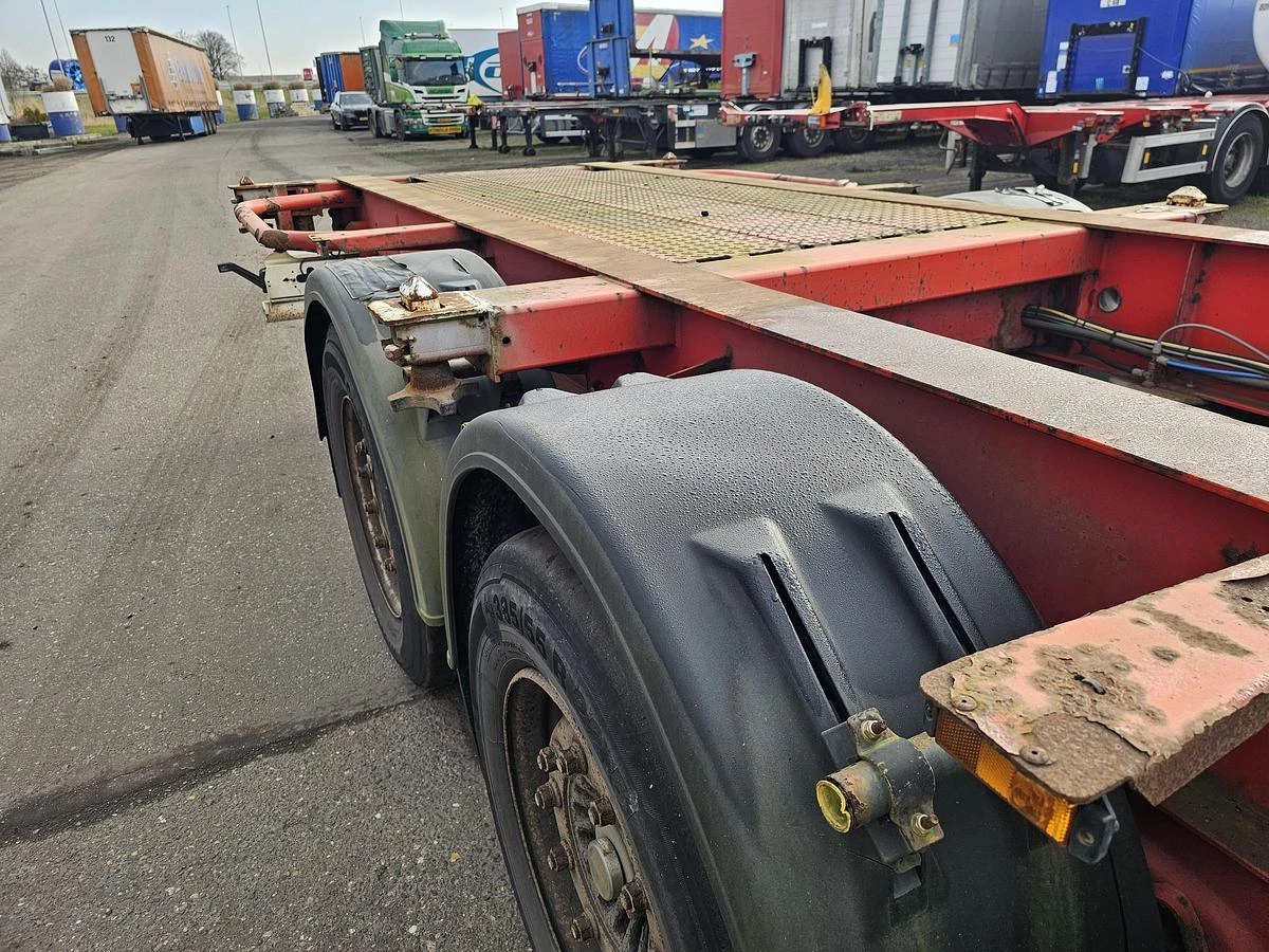 Krone SD 27| FIXED CHASSIS | SAF DISC. 40 FT |2 X 20 FT| HIGHCUBE | 20 FOOT MIDDLE| LIGHT WEIGHT|4740 KG. 2004 imagen 14