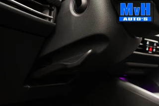 Volkswagen Golf 2020 - 1.5 eTSI R-Line|SPORTSTOEL|LUXE|LED| image 57