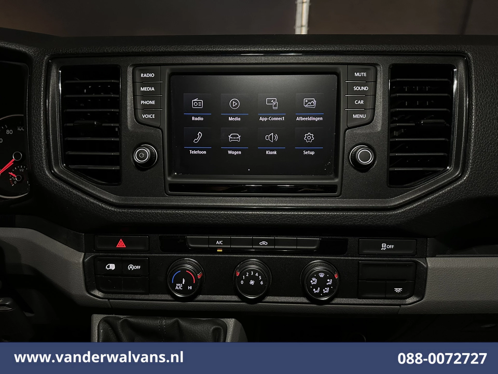 Volkswagen Crafter 2020 - 2.0 TDI 140pk L3H3 L2H2 Euro6 Airco | Camera | Apple Carplay | Cruisecontrol image 8