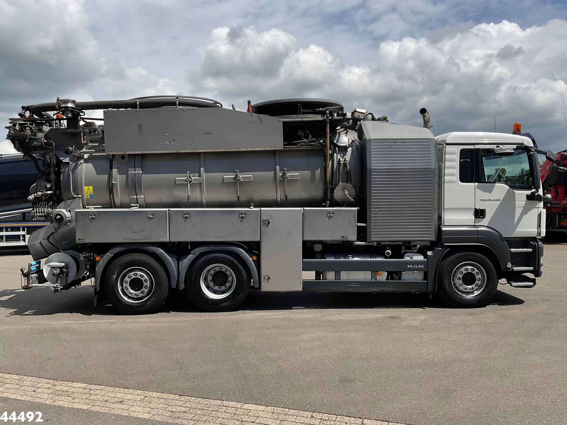 MAN TGS 2011 - 28.440 FFG Flensburger 12,5m³ Saug/Spul combi Waterrecycling zdjęcie 5