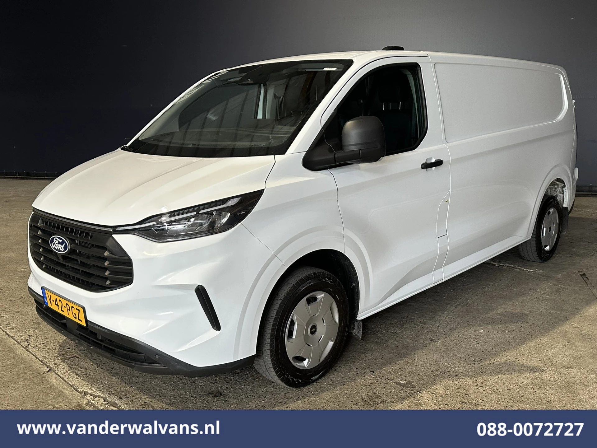 Ford Transit Custom 2024 - 2.0 TDCI 136pk L2H1 Euro6 Airco | Camera | Apple Carplay | LED изображение 11
